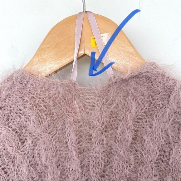 Lauren Conrad fluffy open vest, straight cut and loose fitting - Picture 8 of 8